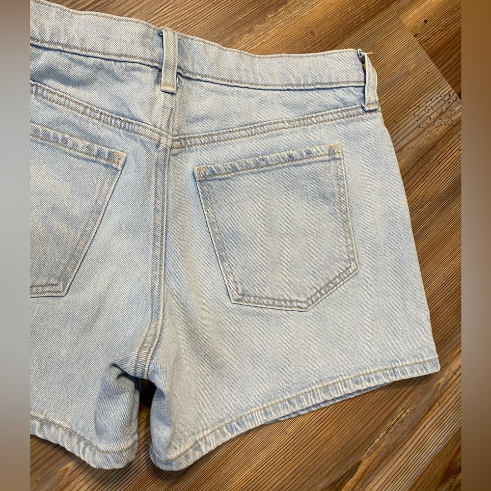 4/$16 Banana Republic Jean Shorts - Picture 3 of 10